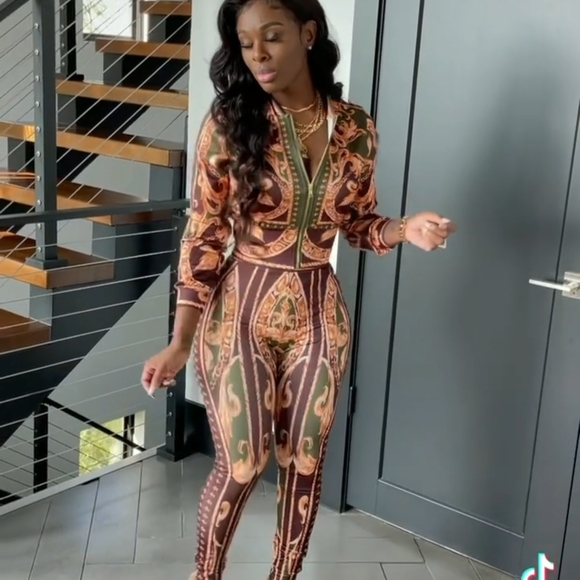 Two-Piece Legging Set - Picture 3 of 3